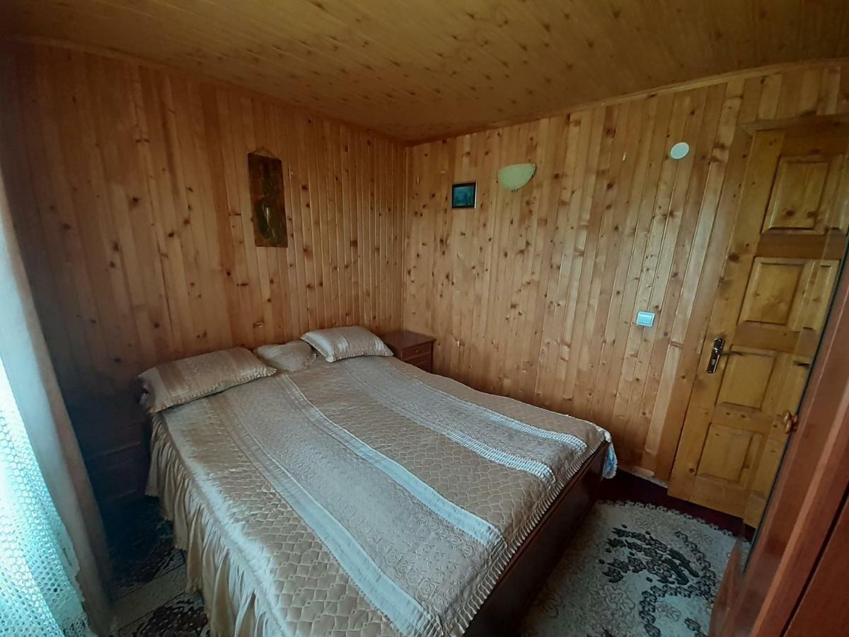 Kатруся Hotel Яремче Екстериор снимка